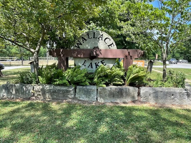 Building Photo - 367 S Rocky River Dr