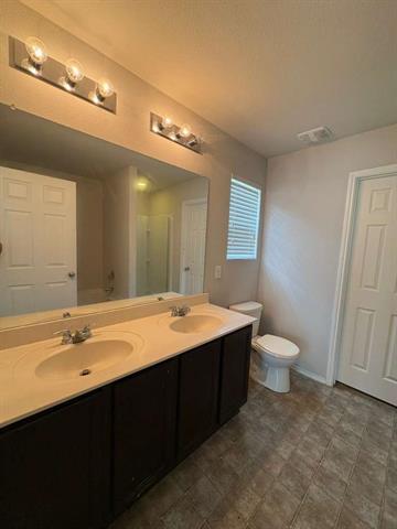 Building Photo - 3018 Pinyon Pl