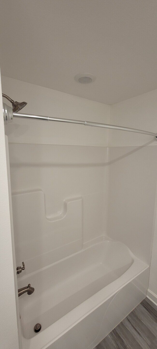 Building Photo - 45 Buena Vis Dr