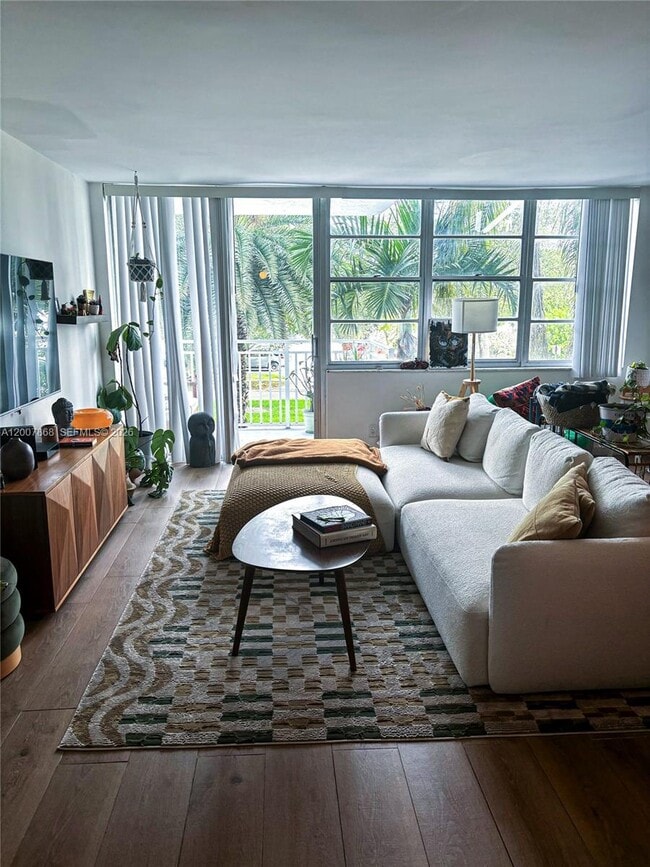 Building Photo - 2150 Sans Souci Blvd