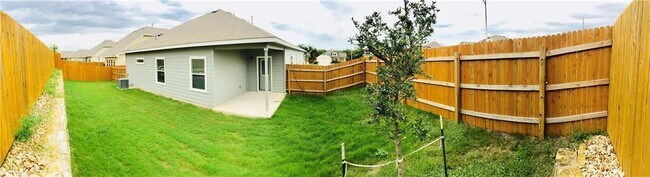 Building Photo - 1532 Maier Dr
