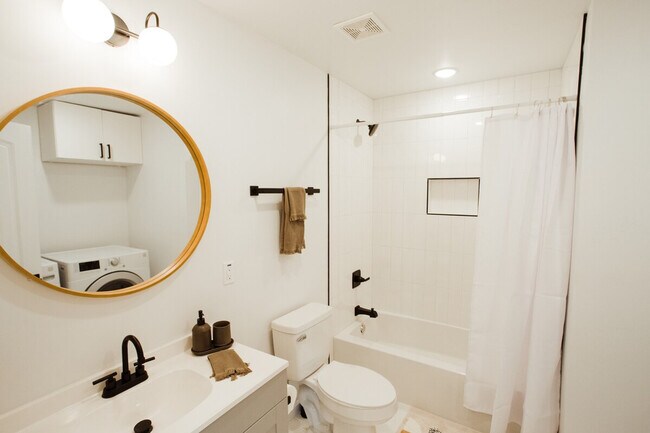 Building Photo - 1908 Morrow Ave