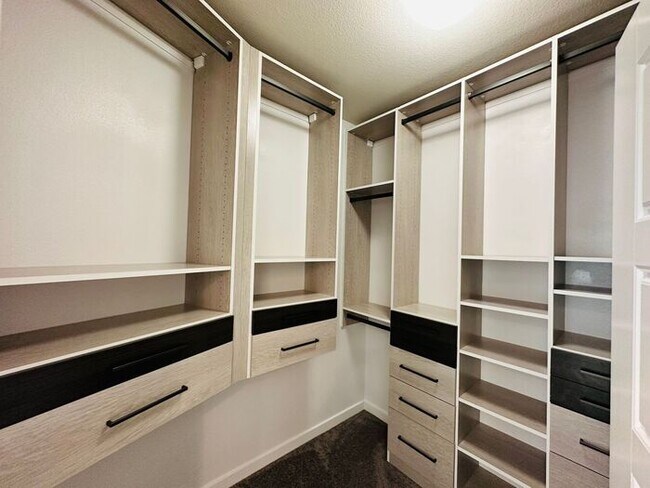 Building Photo - Modern Otay Ranch Home with Solar, Spacious Floor Plan & Community Amenities