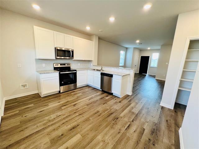 Building Photo - 8324 White Pine Dr