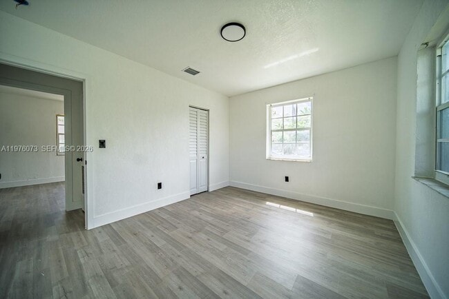 Building Photo - 533 NE 67th St