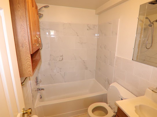 Building Photo - 310 Farragut Ave