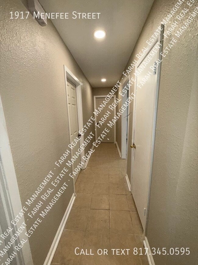 Building Photo - 1917 Menefee St