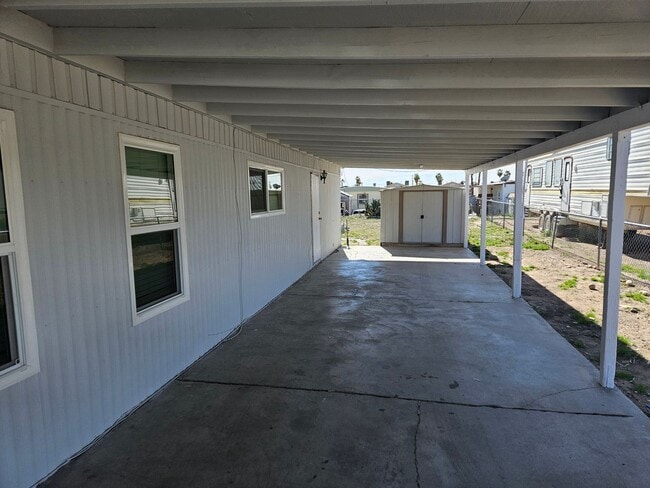 Building Photo - 2 Bedroom Single Wide Mobile in Bullhead City