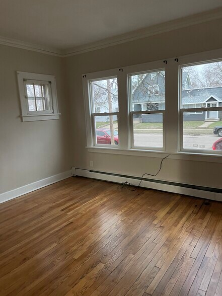 Living room - 738 Moore St