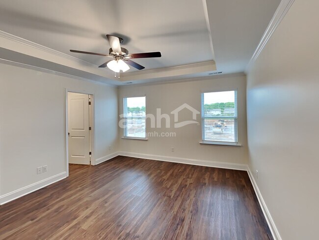 Building Photo - 5312 Virtue Ave