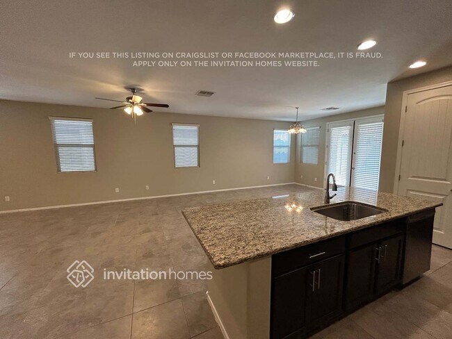 Building Photo - 40881 W Tamara Ln