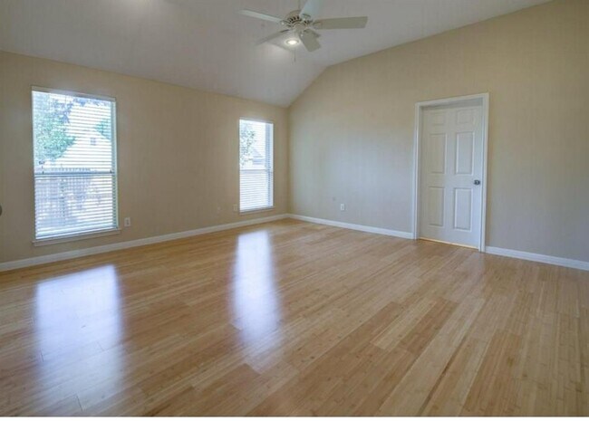 Building Photo - 15013 Cordero Dr