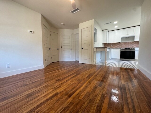 Building Photo - 320 S K St