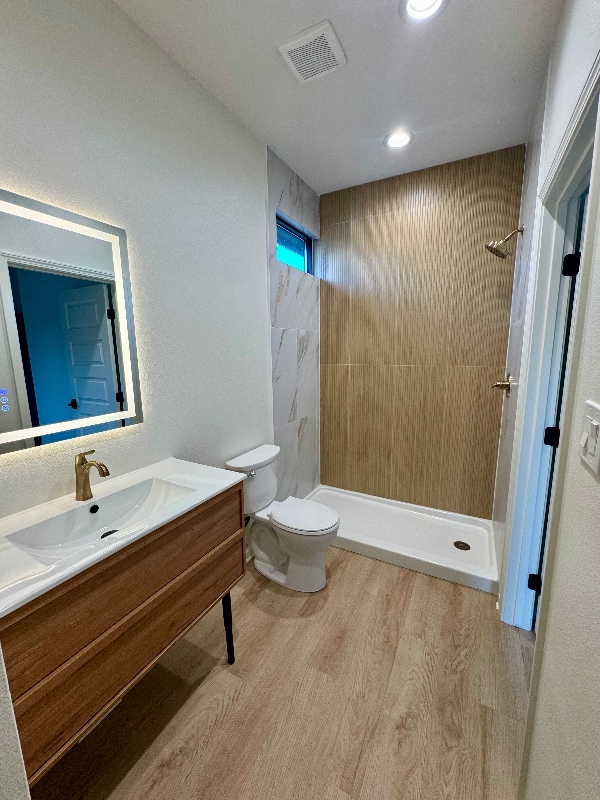 Building Photo - 3010 N Main St