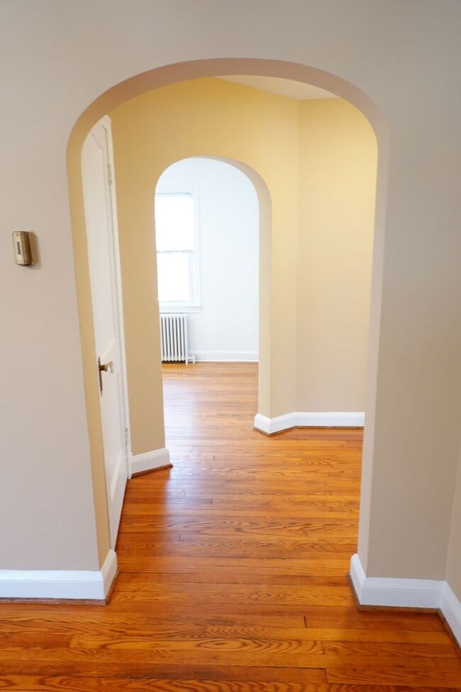 Building Photo - 8207 Garland Ave