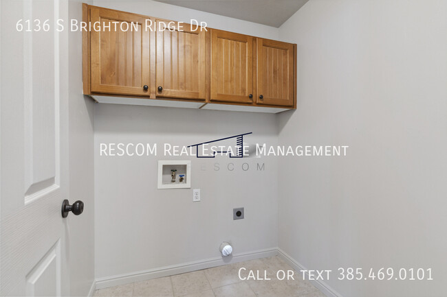 Building Photo - 6136 Brighton Ridge Dr