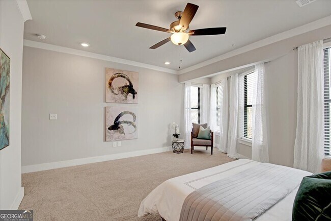 Building Photo - 2030 Main St NW