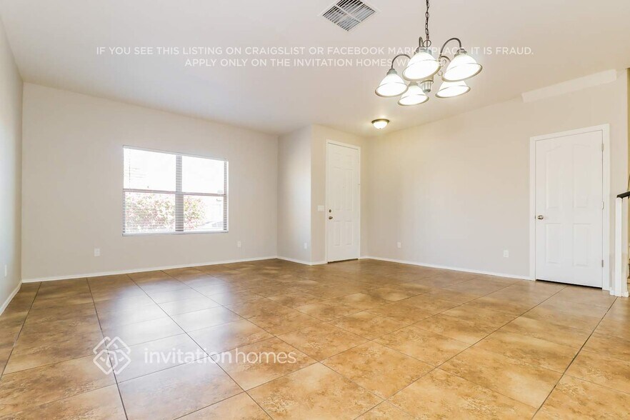 Building Photo - 2437 W Spencer Run