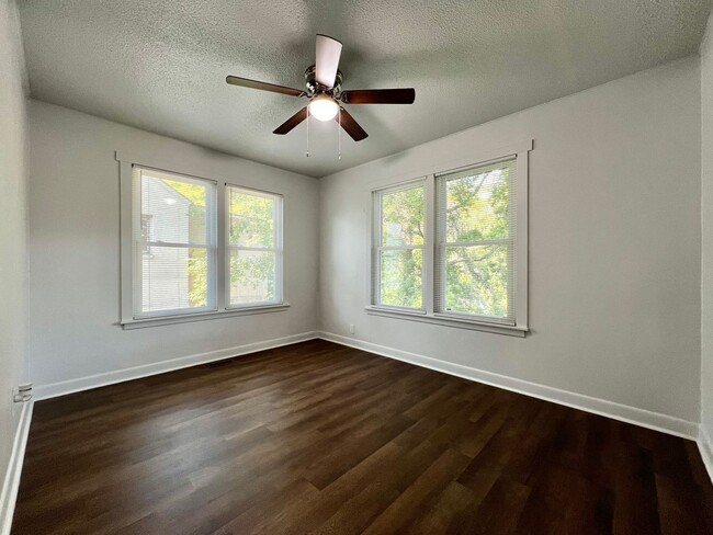 Building Photo - Cozy 3-Bedroom House on Linwood Ave.