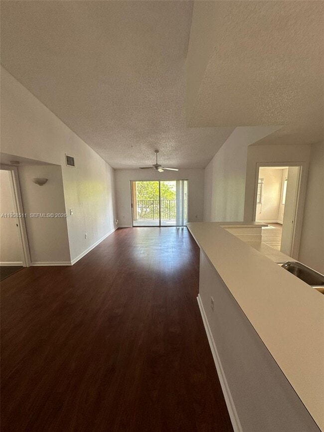 Building Photo - 4848 N State Rd 7