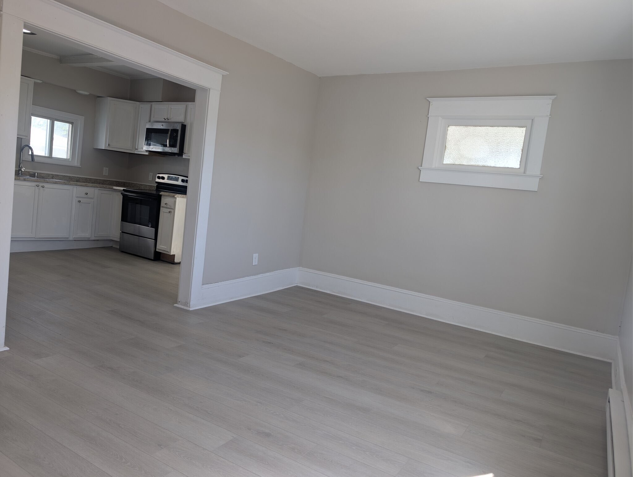 Building Photo - 500 Marion St