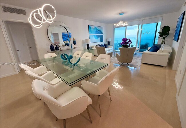 Building Photo - 3951 S Ocean Dr