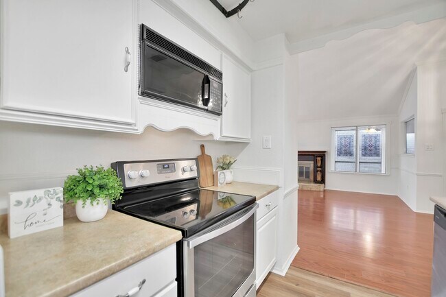Building Photo - 7619 Lemma Dr
