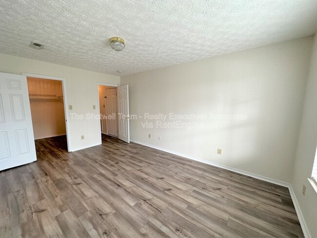 Building Photo - 819 Calypso Way