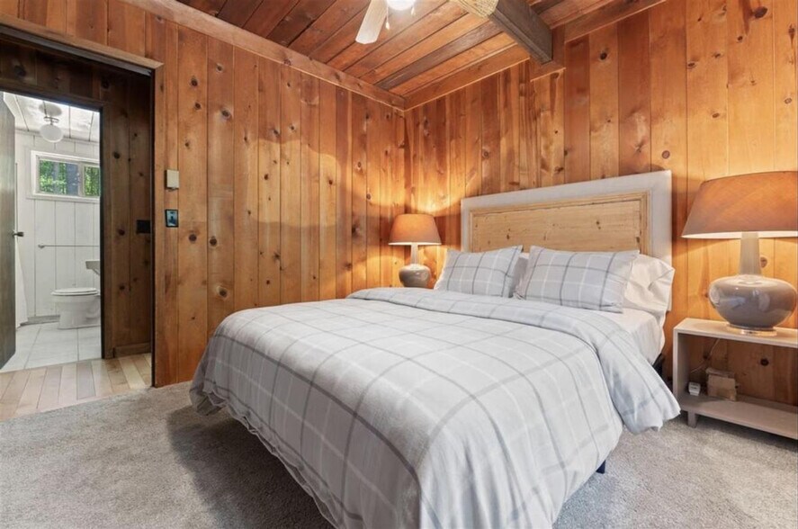 Building Photo - 46 Christmas Tree Ln