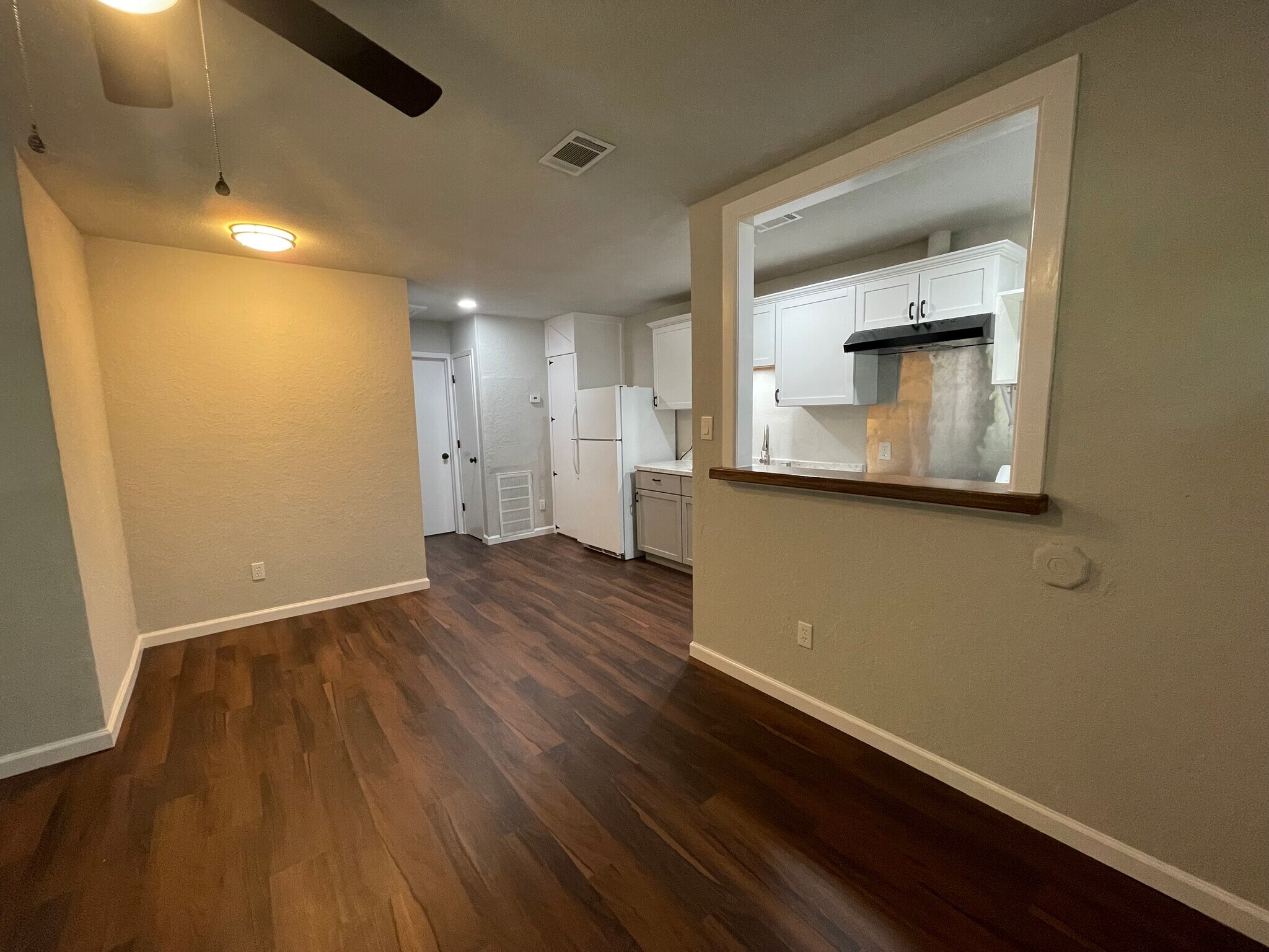 Building Photo - 4525 Merida Ave