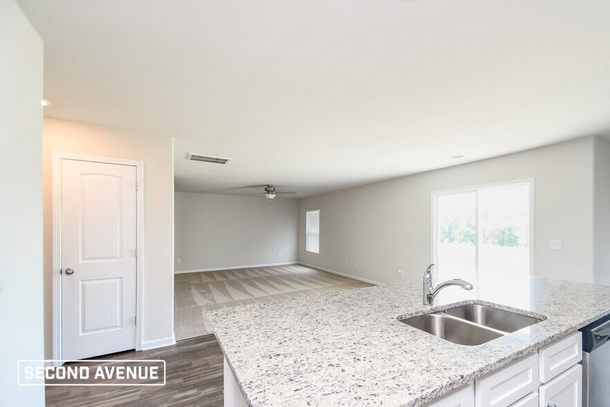 Building Photo - 1455 Native Gdn Rd