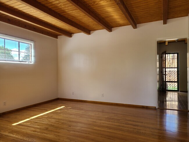 Living room - 103 El Alamo St
