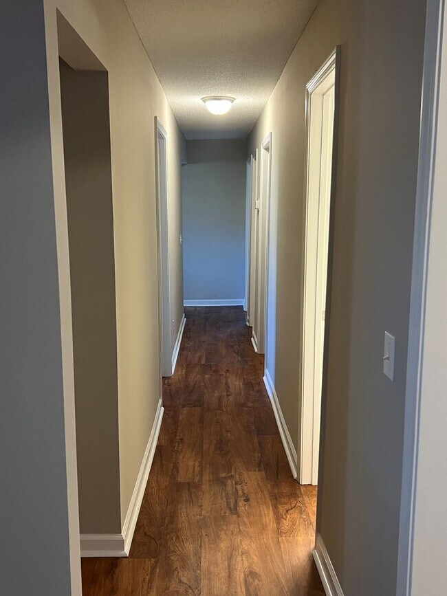 Building Photo - bg0716