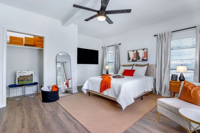 Building Photo - 1213 Spicewood