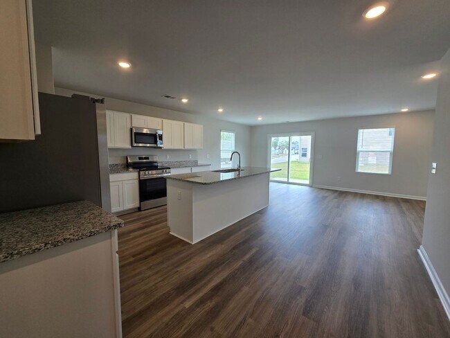 Building Photo - For Rent - Coastal Living Near Sunset Beach!