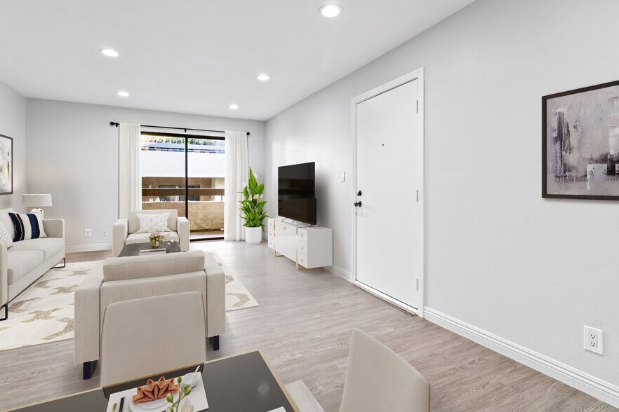 Building Photo - 64 N Mar Vista Ave