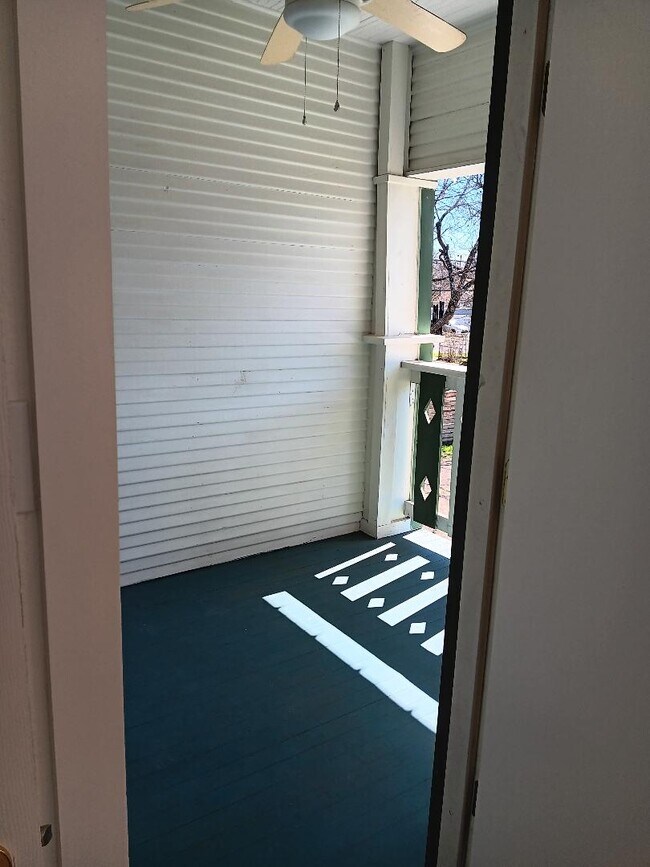 Building Photo - 603 E Grayson St