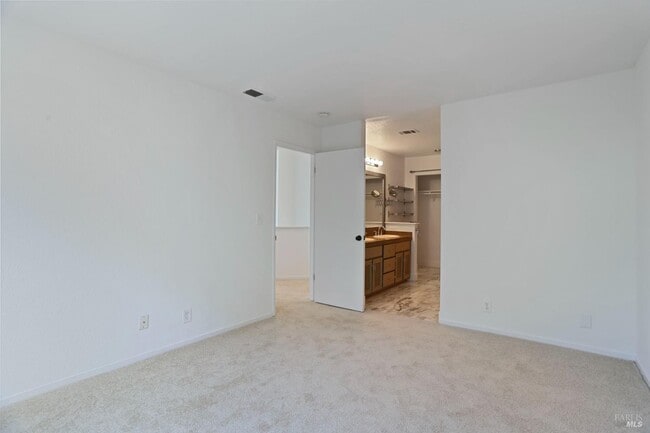 Building Photo - 219 Sea Crest Cir