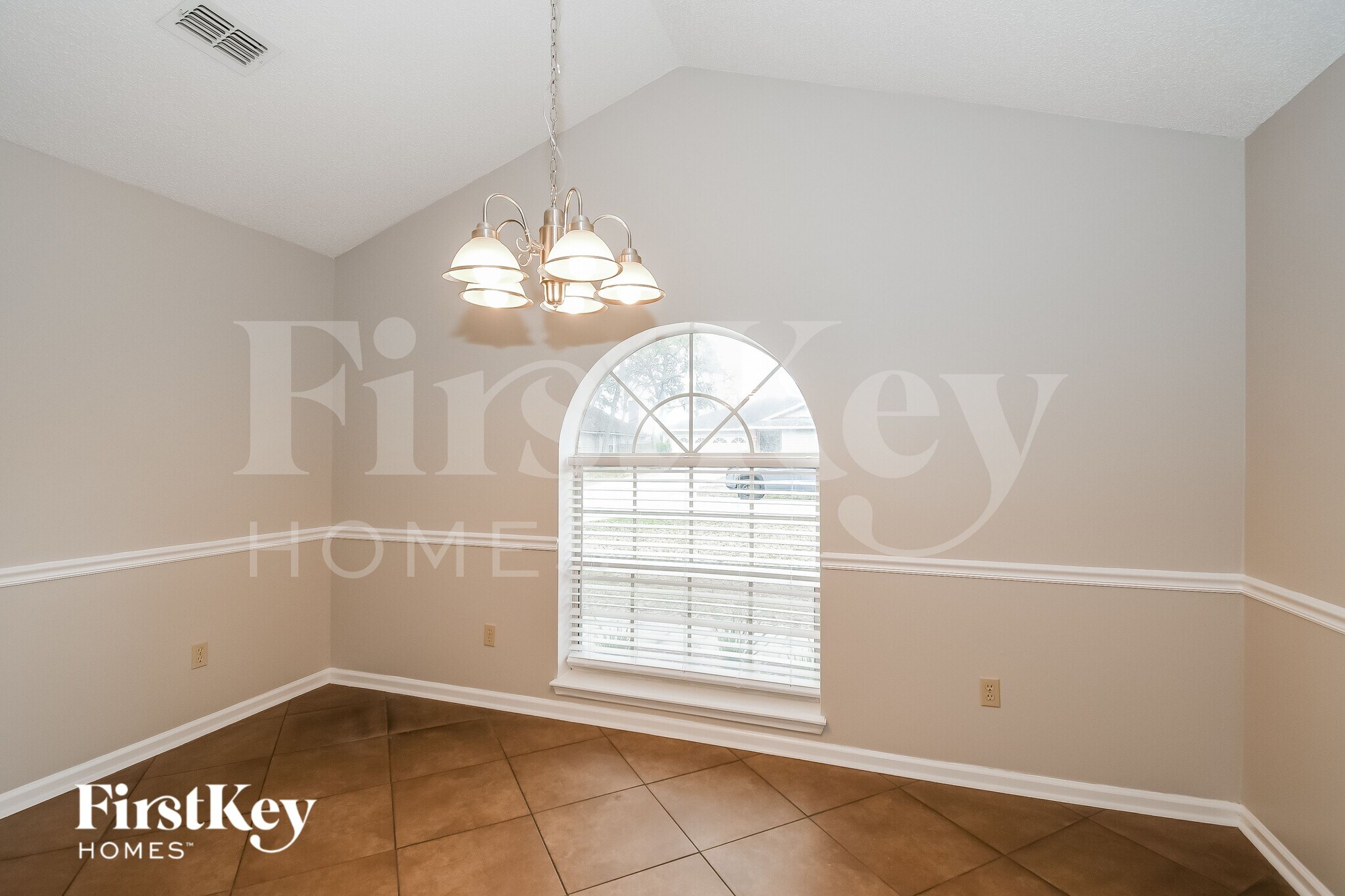 Building Photo - 1570 Crabapple Cove Ct N