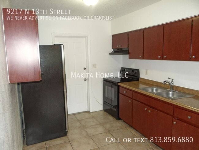 Building Photo - 9217 N 13th St