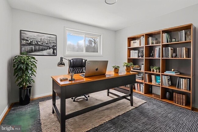 Building Photo - 3505 N St SE