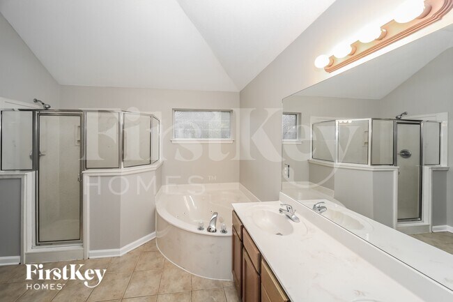 Building Photo - 7226 Grapetree Trail