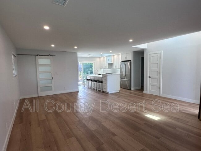 Building Photo - 6922 Paula Cir
