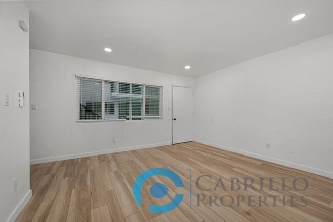 Building Photo - 4669 34th St