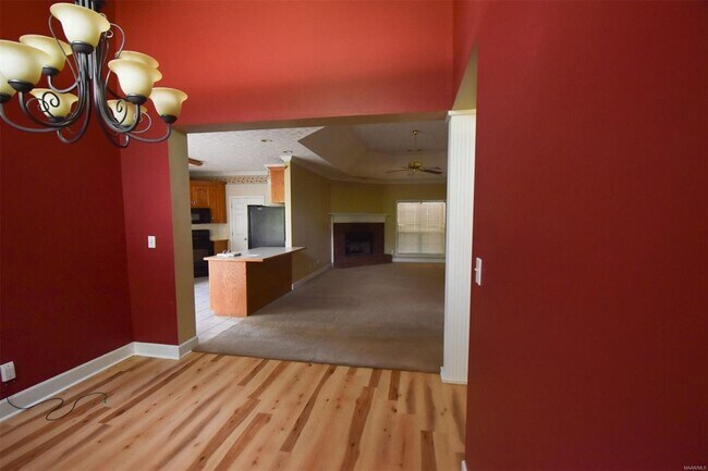 Building Photo - 709 Yellowstone Dr