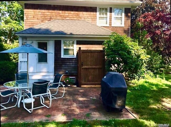 Building Photo - 97 Potunk Ln