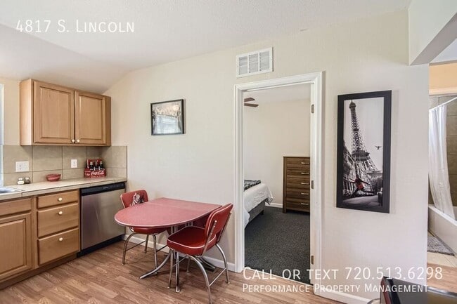 Building Photo - 4817 S. Lincoln-