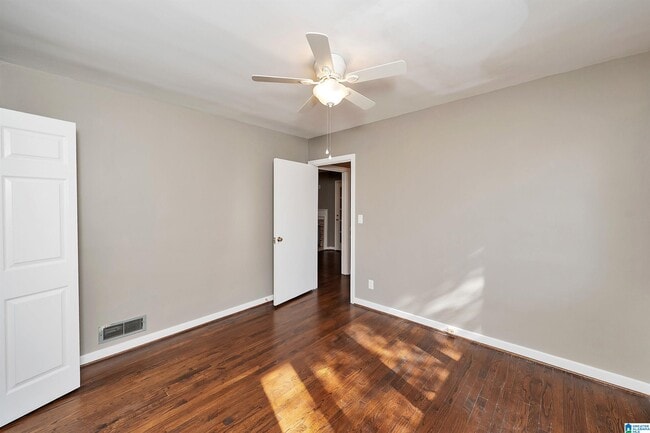 Building Photo - 2005 Chestnut Rd