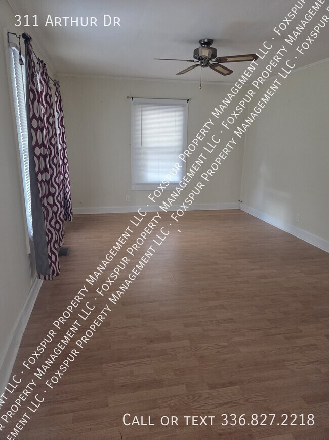 Building Photo - 311 Arthur Dr