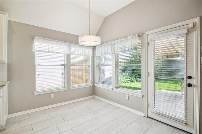Building Photo - 9527 Shadow Gate Ln